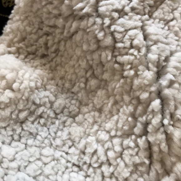 ✨Black Suede & Cream Faux Shearling Vest✨ - Picture 6 of 6